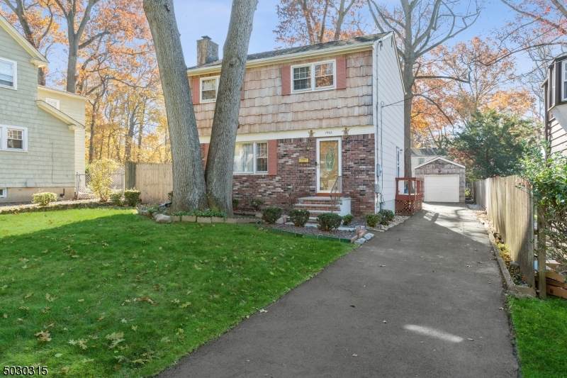 1462 Hazelwood Ter - Photo 1