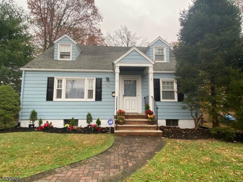 1164 Woodmere Pl - Photo 1