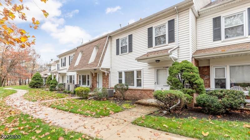 20 Harwich Ct - Photo 1