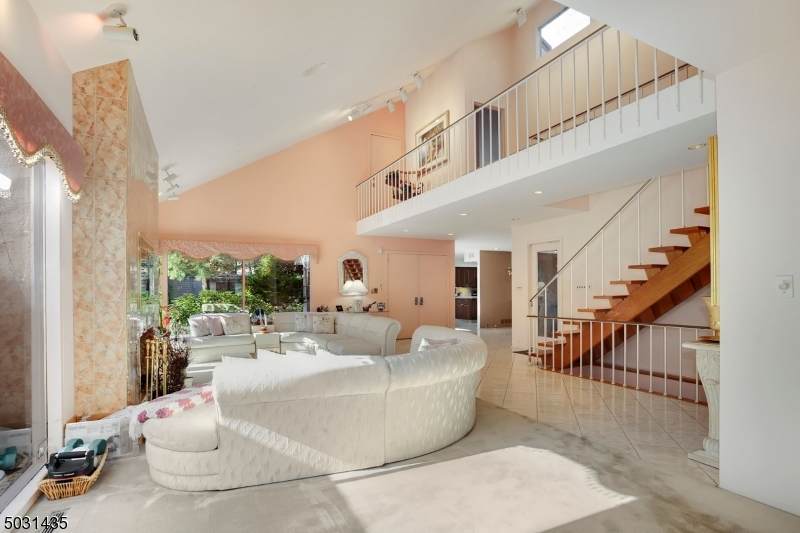 20 Heather Ln - Photo 1