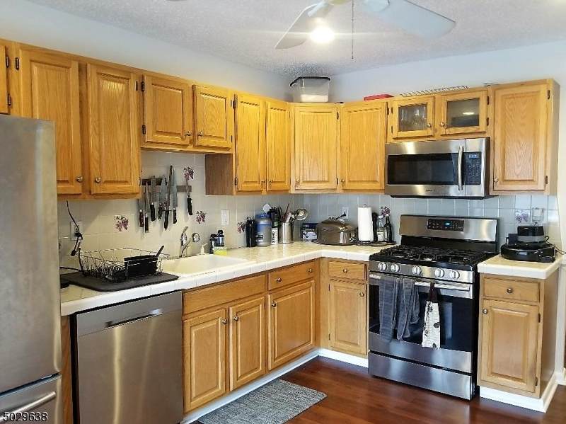 125 Drake Ln - Photo 1