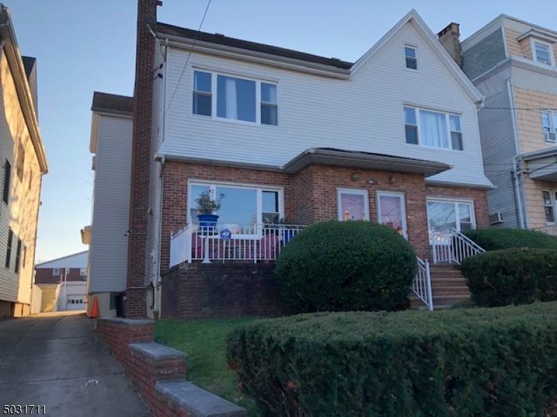 36 W 33Rd St - Photo 1