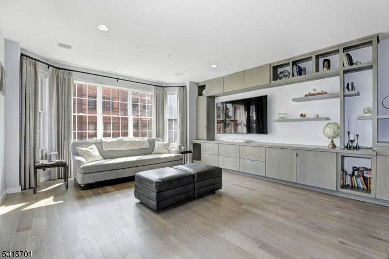 128 Harrison St - Photo 1