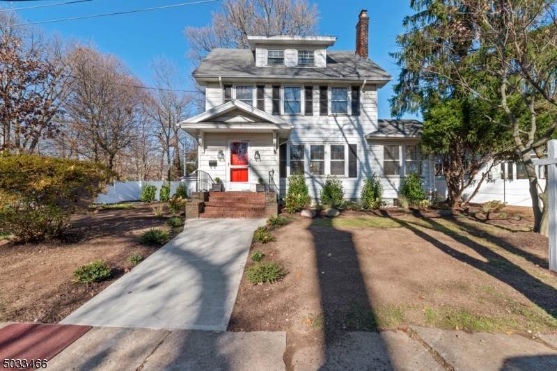 256 N Fullerton Ave - Photo 1
