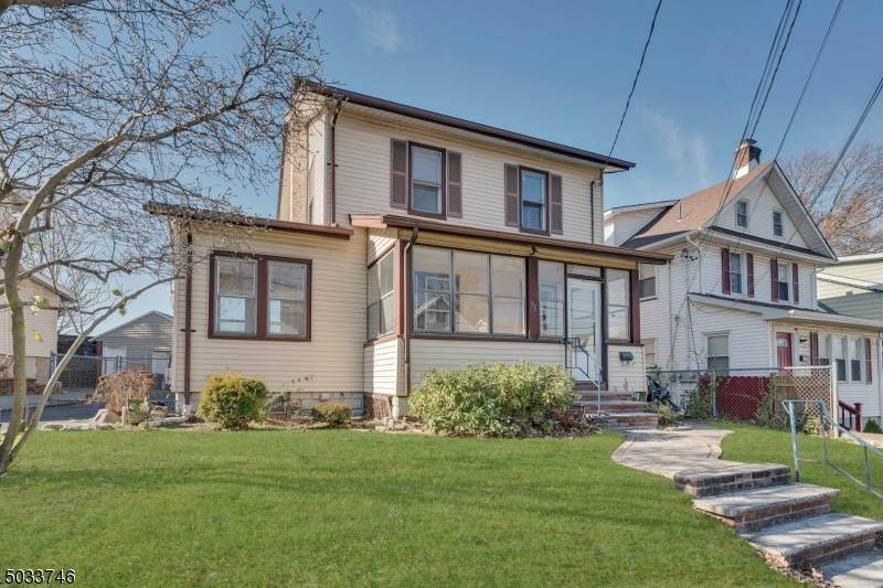 31 Hill St - Photo 1