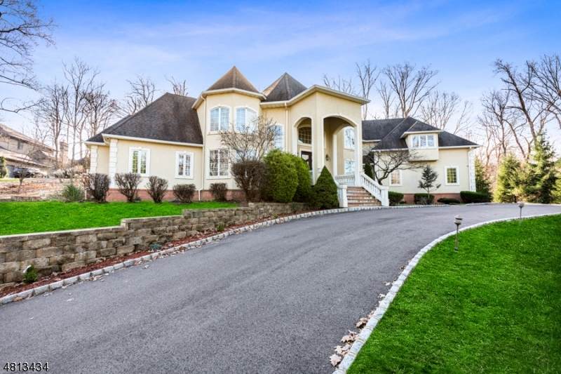 202 W Rock Rd - Photo 1