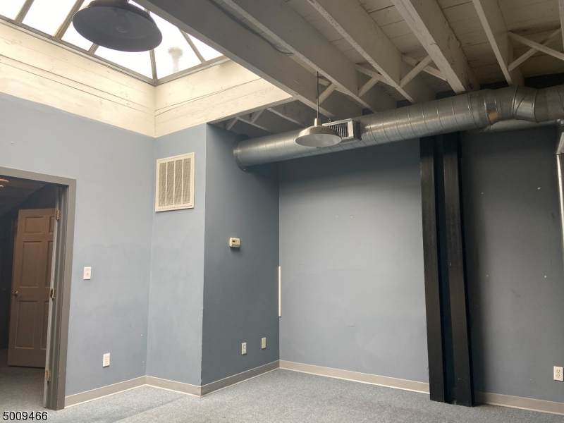7 N Willow St - Photo 1