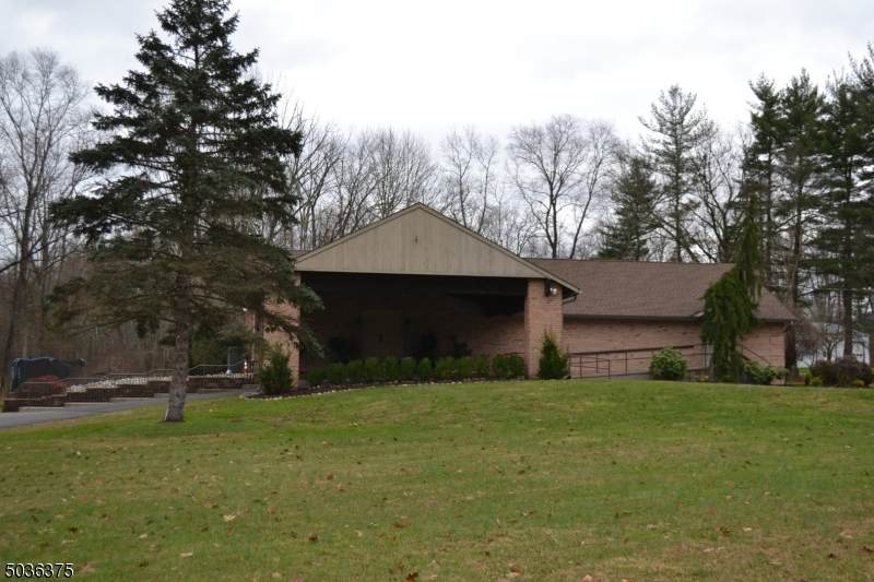 160 Ferry Rd - Photo 1