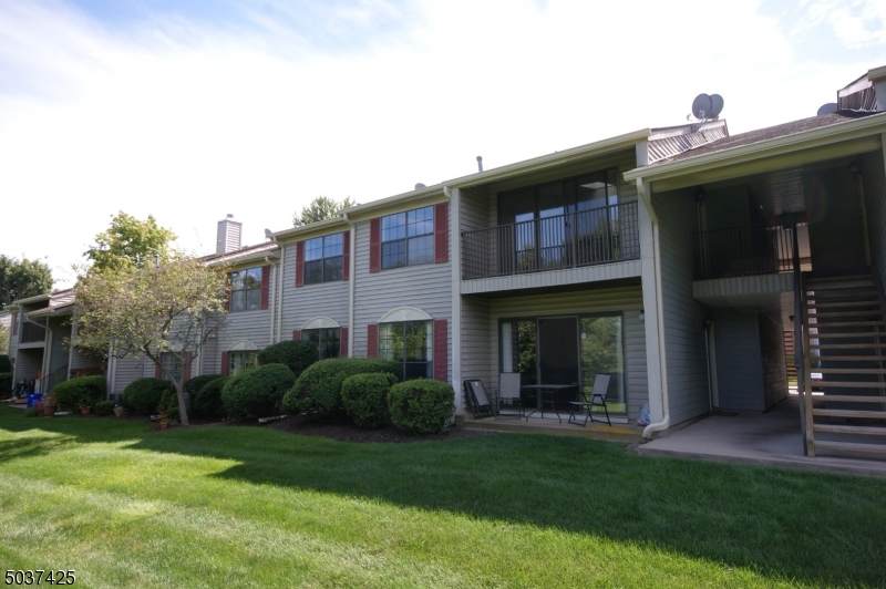 23 Taylor Rd - Photo 1