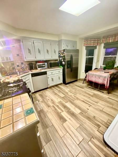 522 Forest St - Photo 1