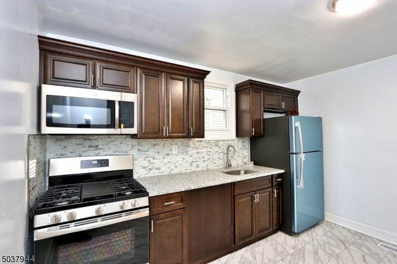 257 Avon Ave - Photo 1