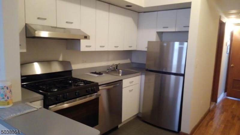 562 Observer Hwy - Photo 1