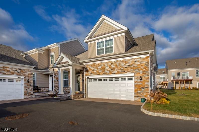 66 Van Cleef Dr - Photo 1