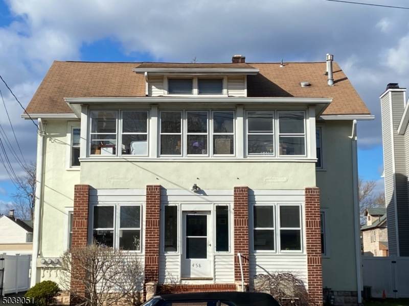 458 W Broad St - Photo 1