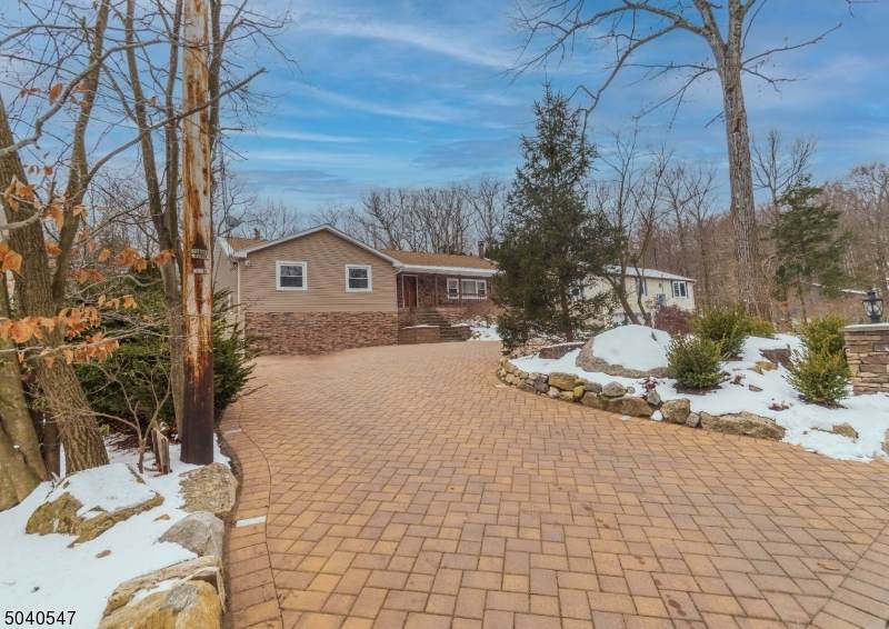 33 Jenkins Rd - Photo 1