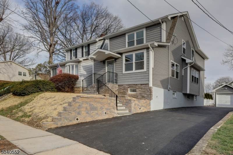 14 Bayard St - Photo 1