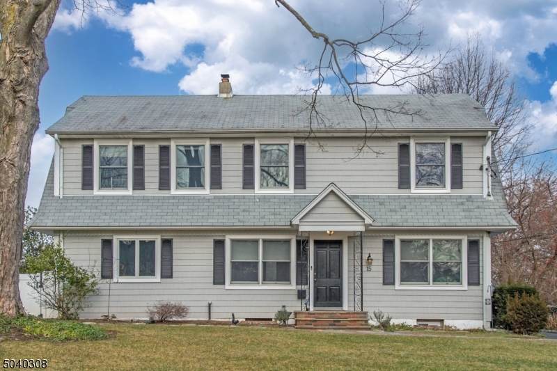 15 Alexander Ave - Photo 1