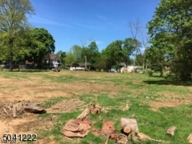 335 N Prospect St - Photo 1