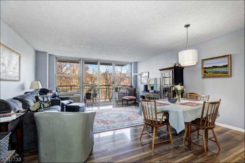 300 Main St Unit 311 - Photo 1