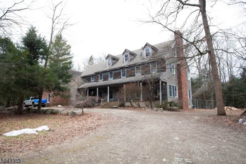 1373 Clinton Rd - Photo 1