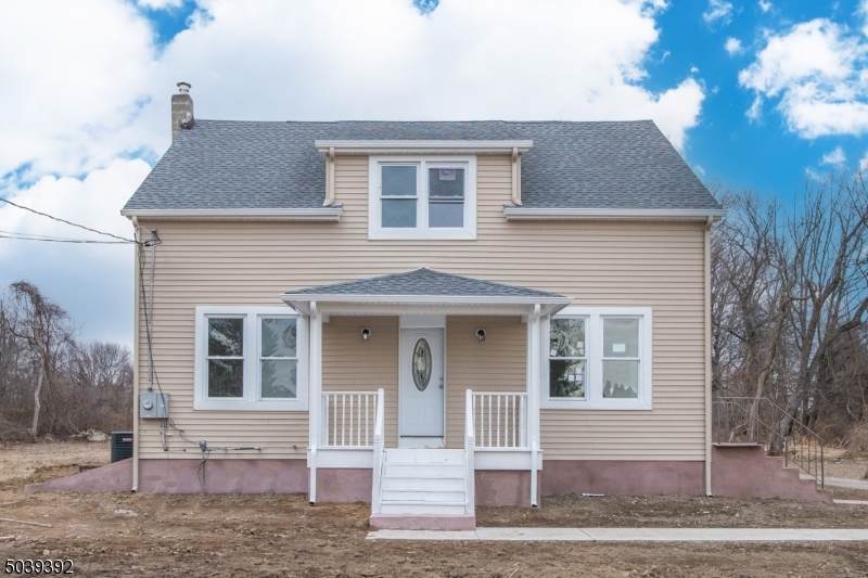 54 Smithtown Rd - Photo 1
