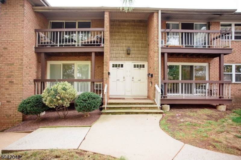60 Deanna Dr - Photo 1