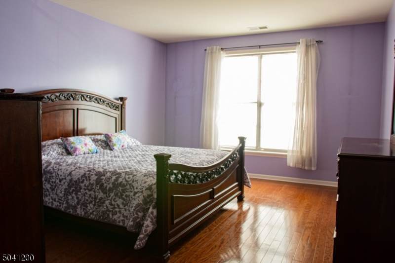 1202 Hamilton Dr - Photo 1
