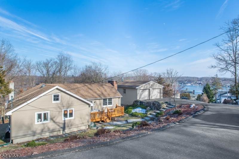 43 Wildwood Shores Dr - Photo 1