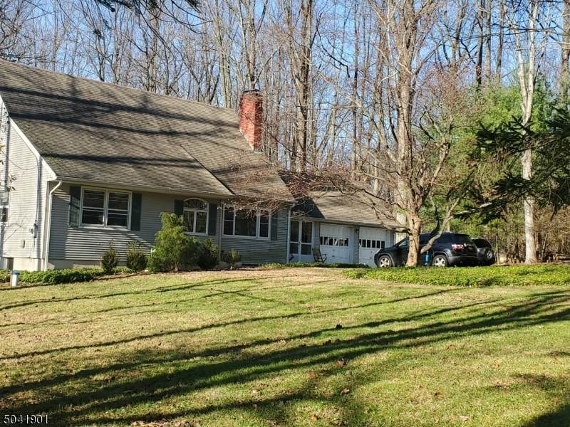 5 Dogwood Dr - Photo 1