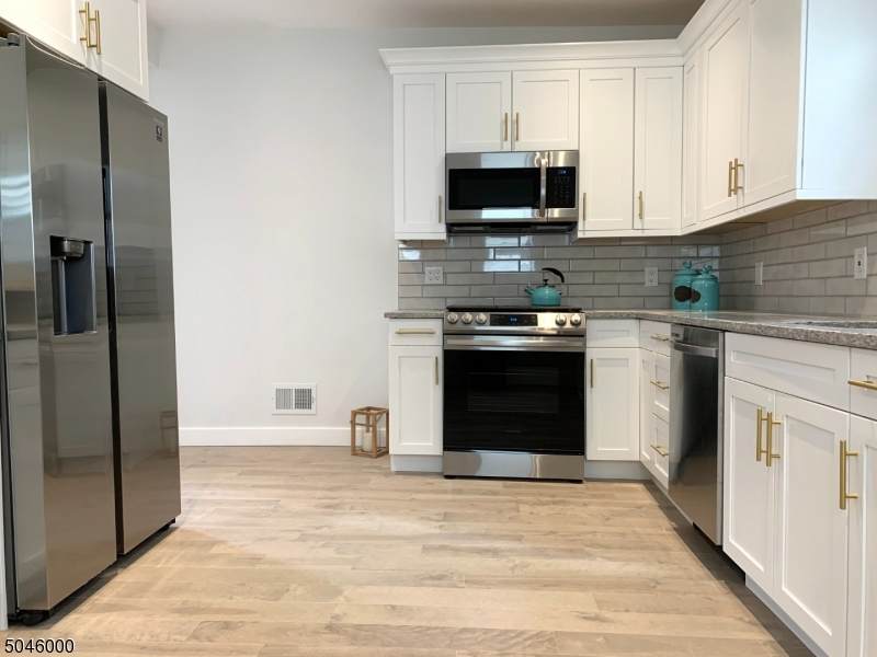 132 Forest St - Photo 1