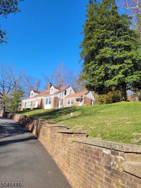 526 River Rd - Photo 1