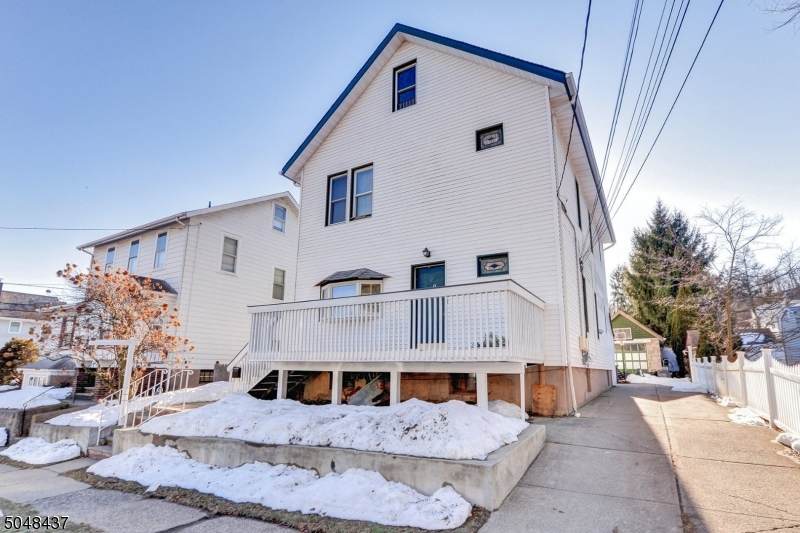 190 Westervelt Ave - Photo 1