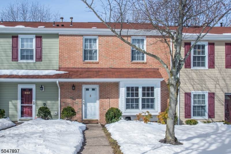 284 Gettysburg Way - Photo 1