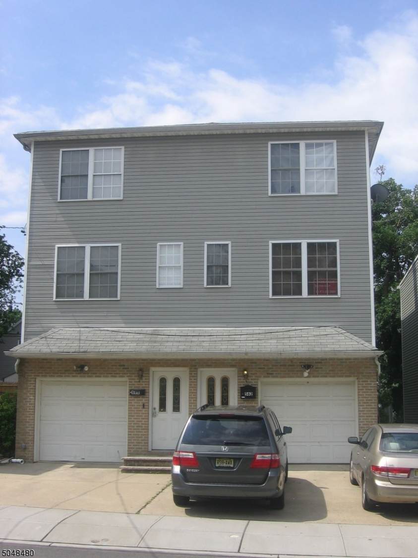 562 Mcchesney St - Photo 1