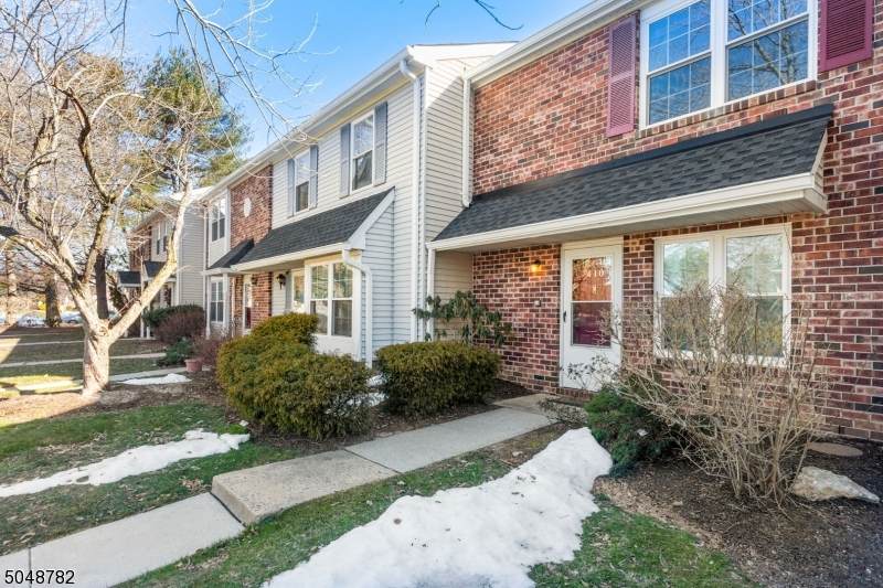 410 Mcdowell Dr - Photo 1
