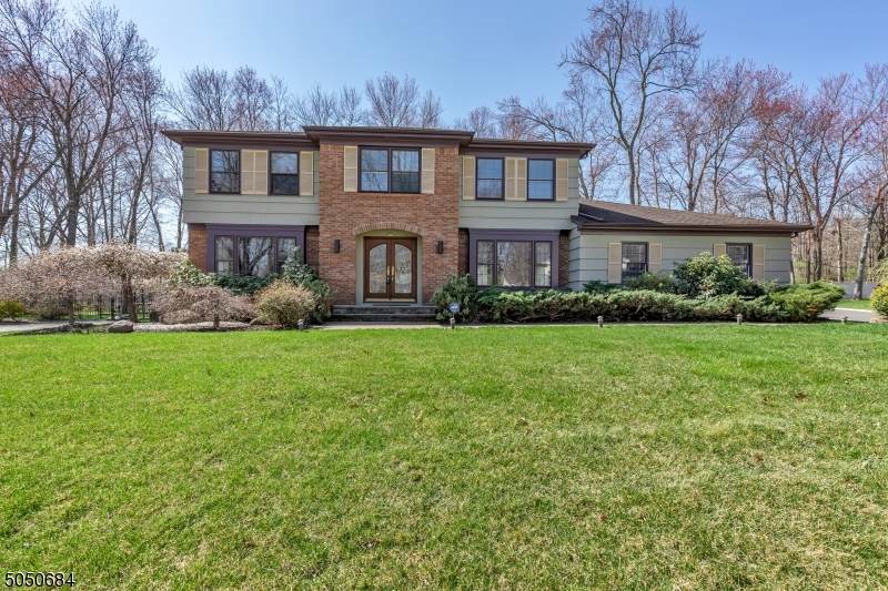 9 Dellwood Dr - Photo 1
