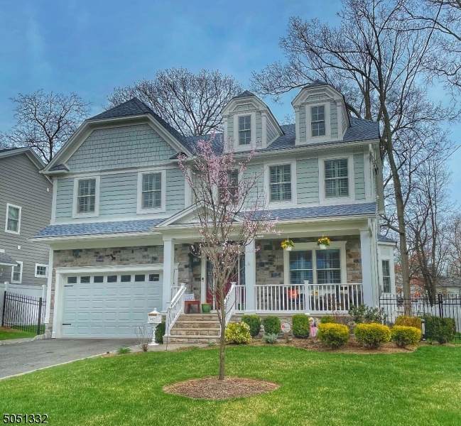 629 Norwood Dr - Photo 1