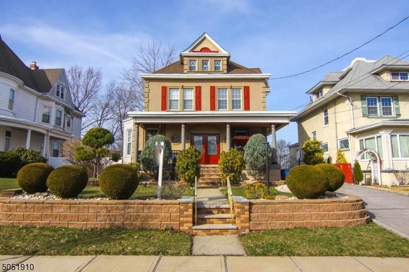 34 Rossmore Pl - Photo 1