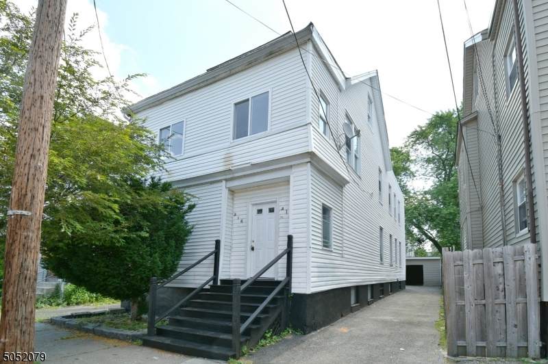 314 S 10th St - Photo 1