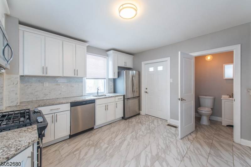 24 Grant St - Photo 1