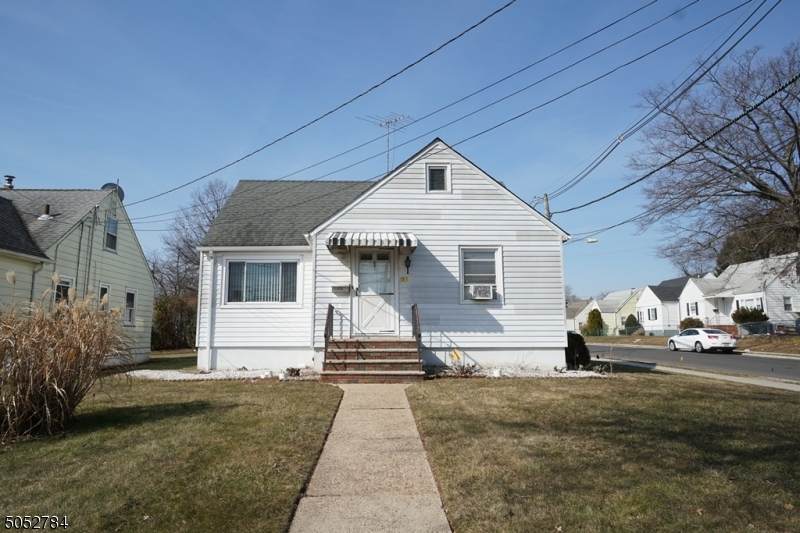 1126 Chestnut St - Photo 1