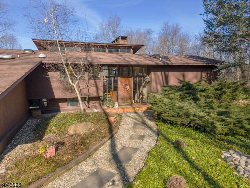 16 Broadview Rd - Photo 1