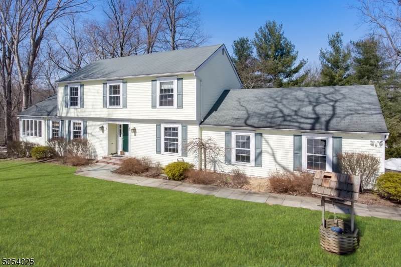 40 Chestnut Rd - Photo 1