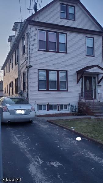928 Kilsyth Rd - Photo 1