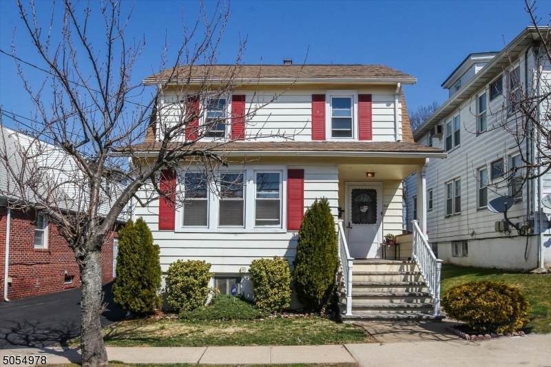 68 Emmet St - Photo 1