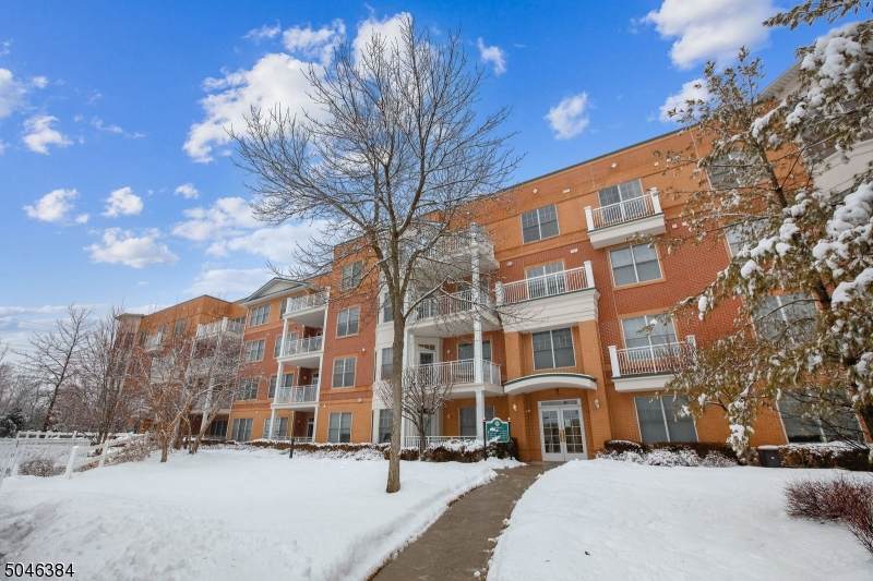 1408 Pointe Gate Dr - Photo 1