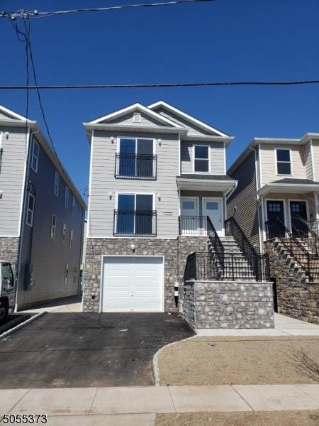 211 Butler St - Photo 1