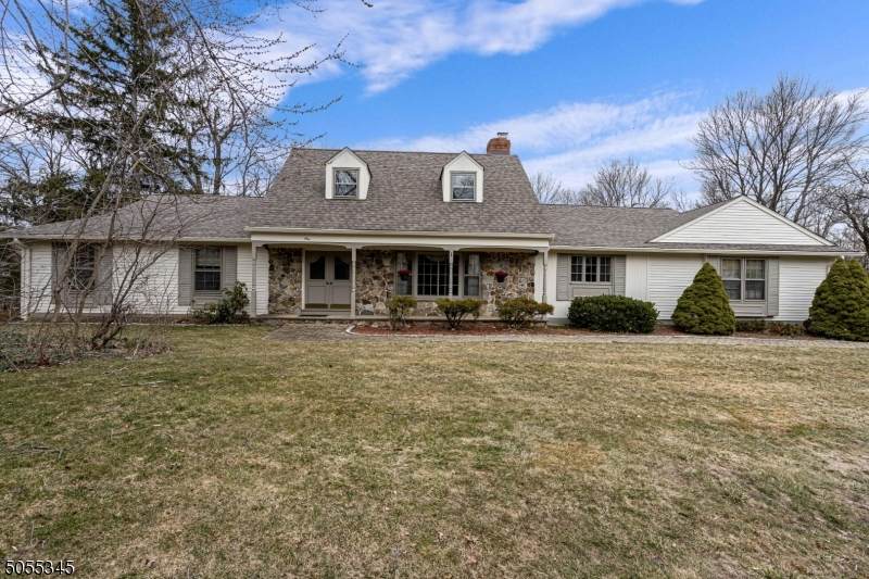 1 Carleen Ct - Photo 1
