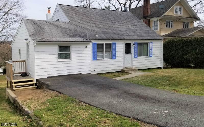 573 W Main St - Photo 1