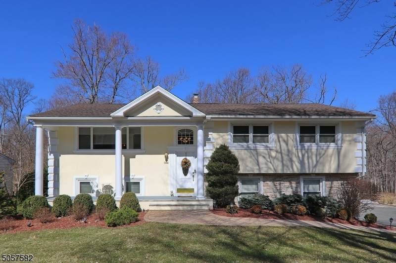 1104 Saddlebrook Rd - Photo 1